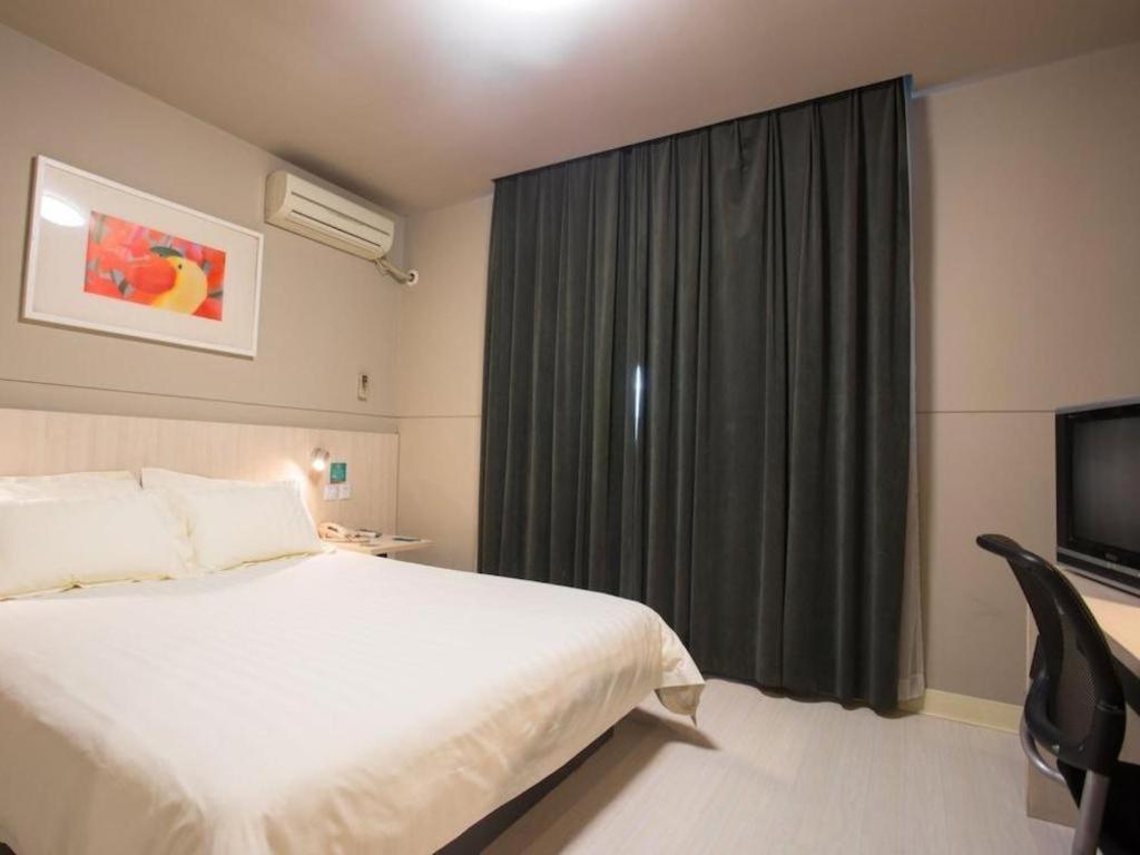 Jinjiang Huairou Qingchun Road Wanda Plaza