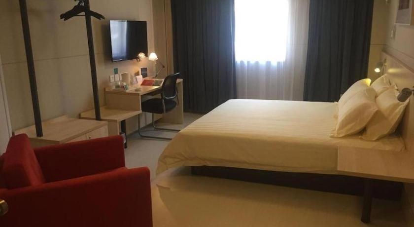 Hotel Jinjiang Huairou Qingchun Road Wanda Plaza 2*