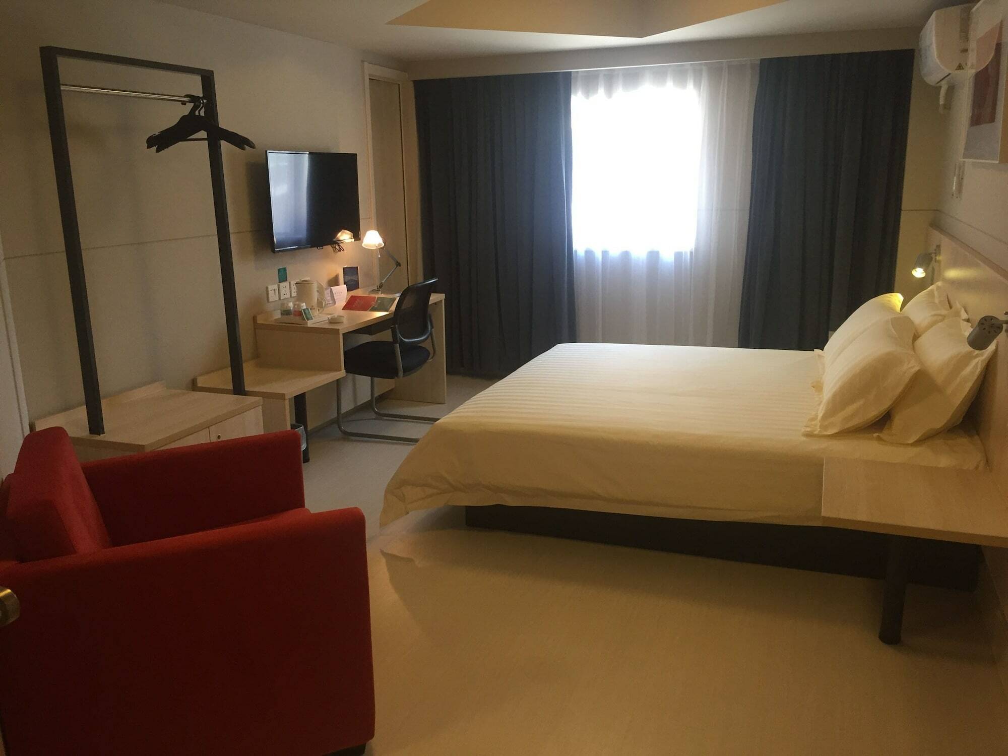 Jinjiang Huairou Qingchun Road Wanda Plaza Hotel 2*